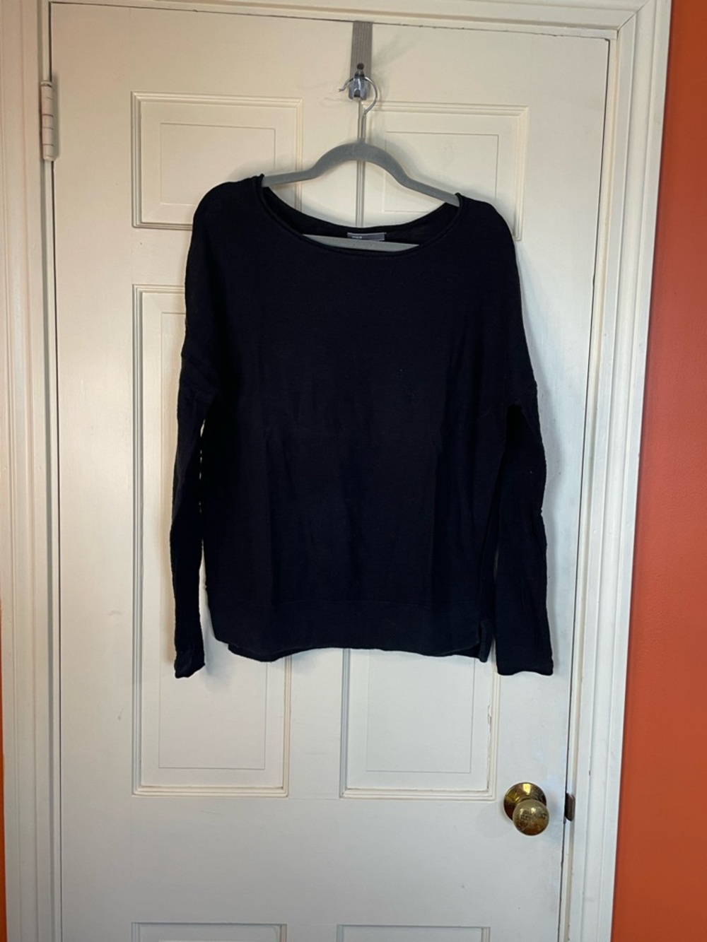 Vince. Cotton Classic Solid Crewneck Top Women's Size Small Gray/Black Lot Of 2 - Picture 13 of 13